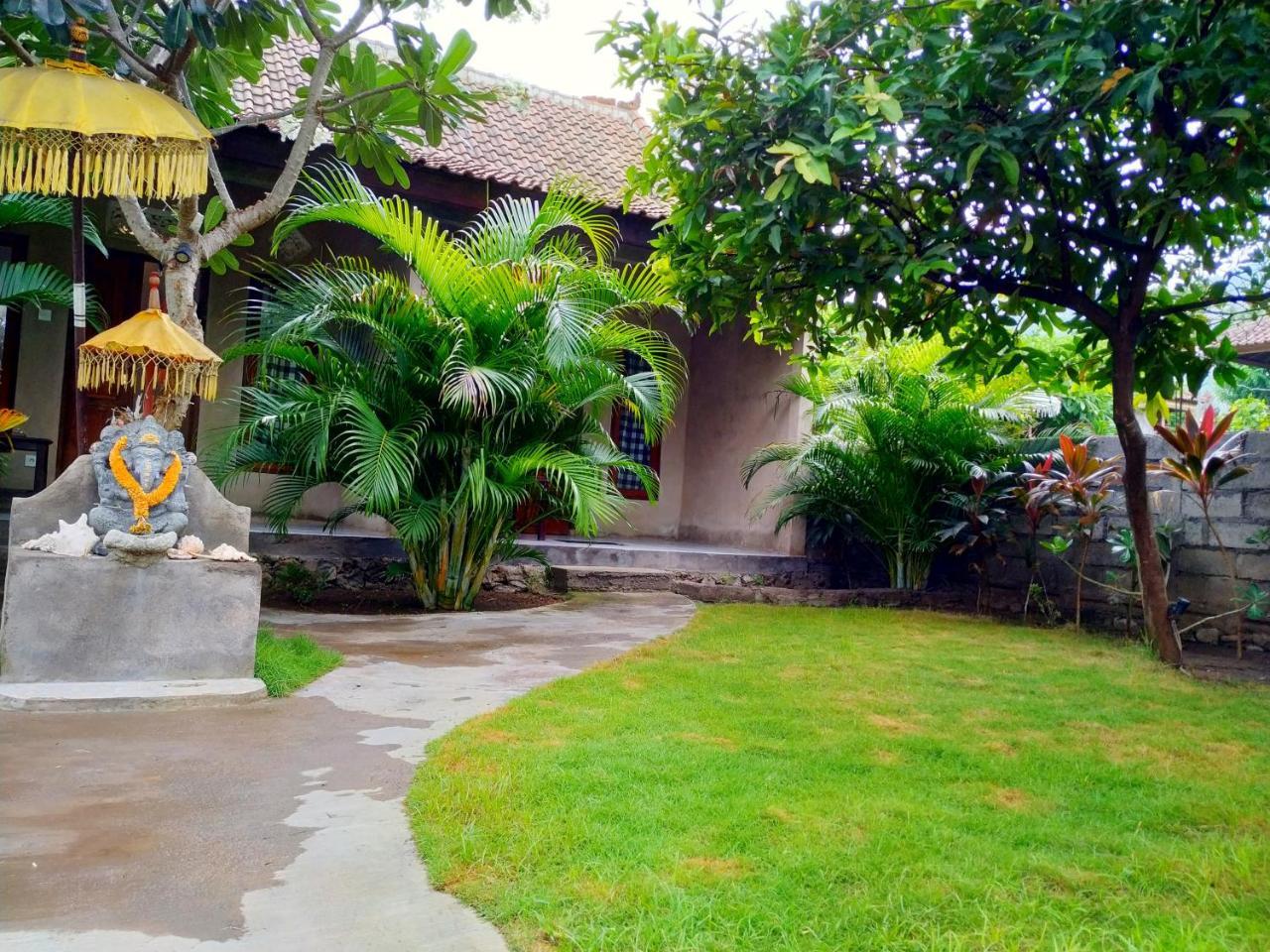 Angga Guest House Pemuteran Exteriör bild