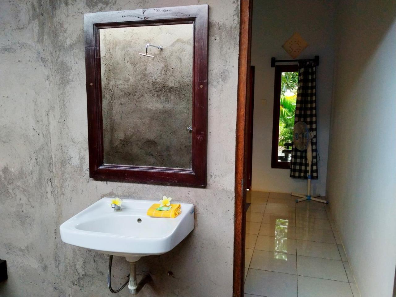 Angga Guest House Pemuteran Exteriör bild