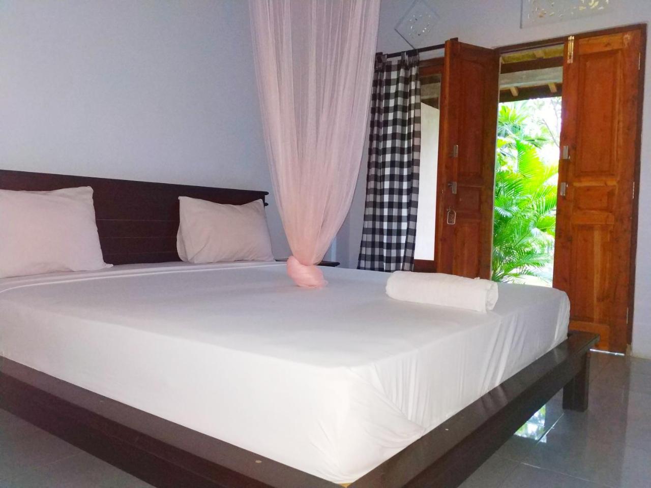 Angga Guest House Pemuteran Exteriör bild